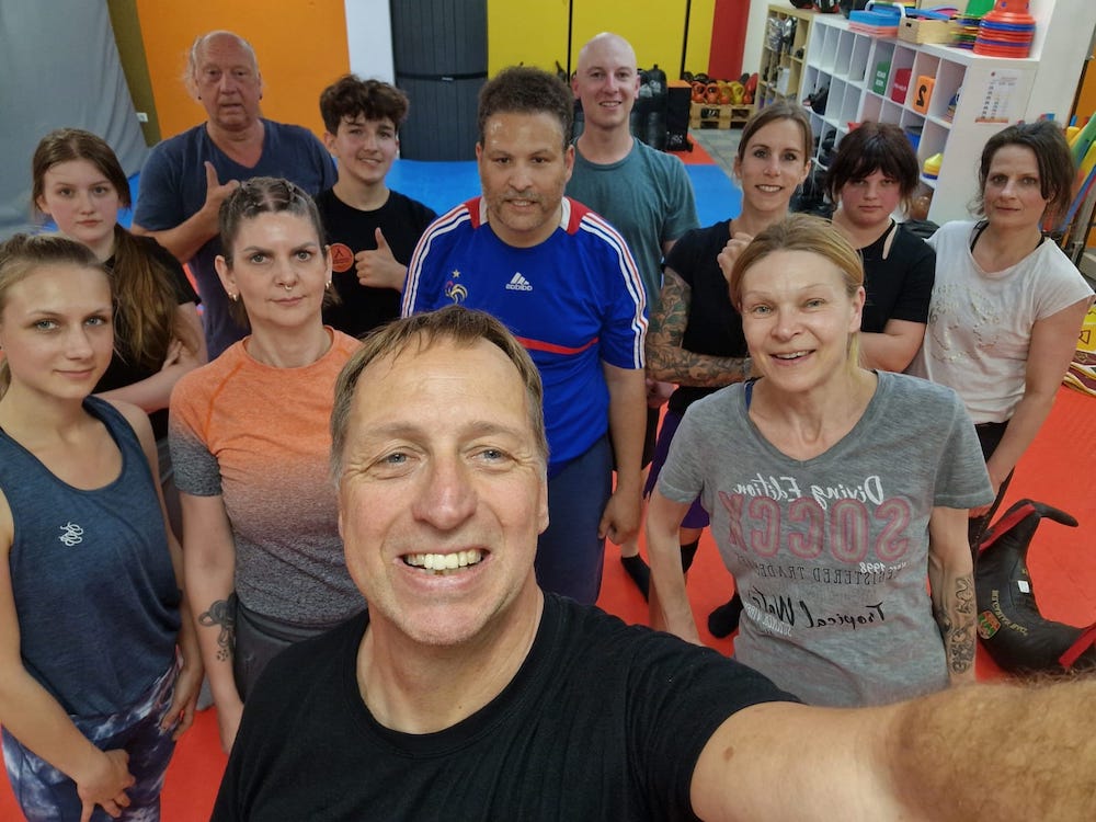 Kickboxen Teens Selbstverteidigung Kampfsport